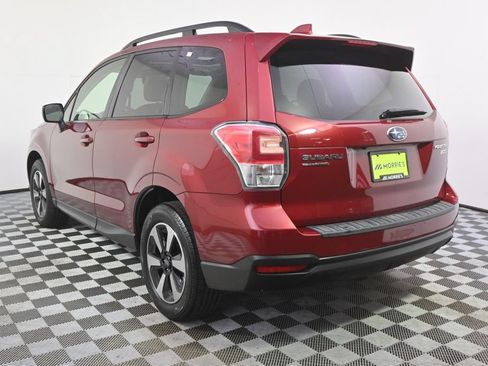 Used 2017 Subaru Forester 2.5i Premium AWD/4WD image 4