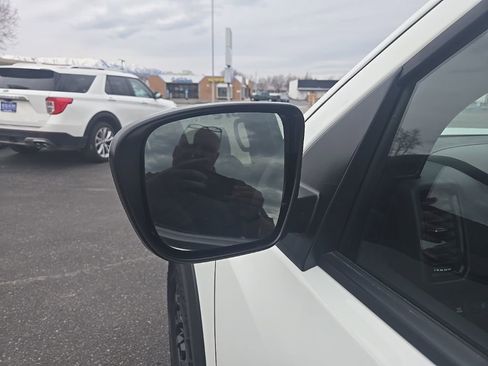 Used 2024 Nissan Frontier PRO-4X w/ Off-Road Protection Package image 34