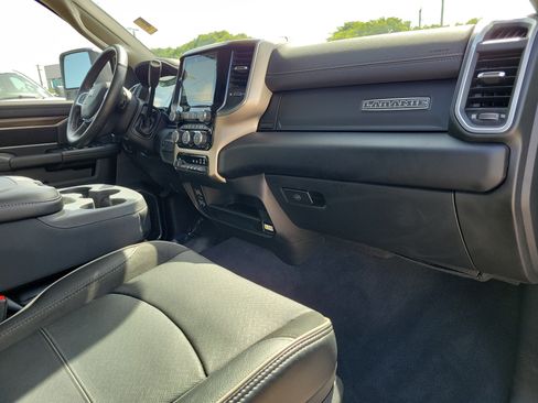 Used 2024 RAM 2500 Laramie w/ Safety Group AWD/4WD image 17