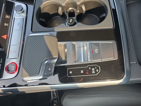 New 2025 Audi SQ8 Premium Plus image 23