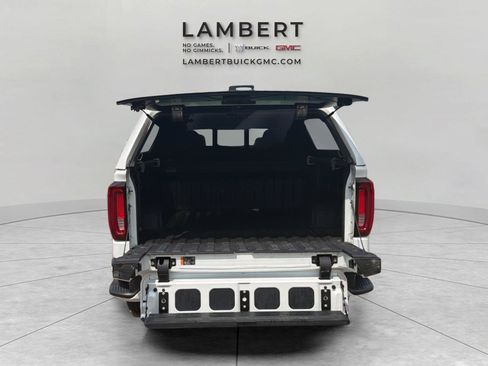 Used 2024 GMC Sierra 1500 Denali w/ Technology Package AWD/4WD image 9