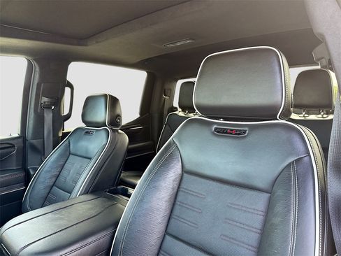 Used 2023 GMC Sierra 1500 AT4X image 13