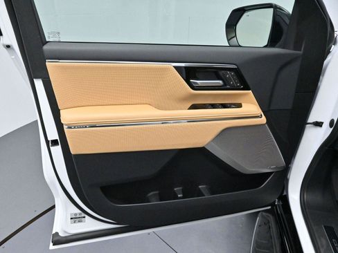 Used 2026 GMC Sierra EV Denali image 9