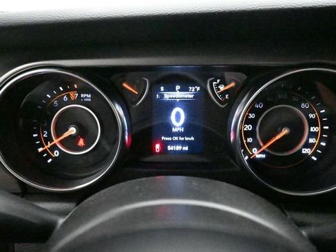 Used 2023 Jeep Gladiator Sport AWD/4WD image 15