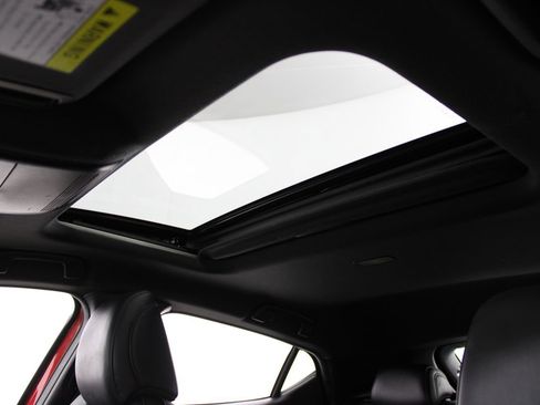 Used 2021 MAZDA MAZDA3 AWD 2.5 Turbo Hatchback image 9