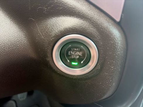 Used 2019 GMC Sierra 1500 SLT RWD image 17
