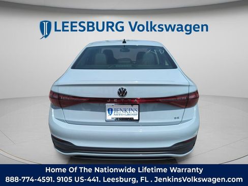 New 2026 Volkswagen Jetta SE FWD image 7
