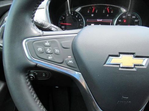 Used 2021 Chevrolet Equinox LT FWD image 21