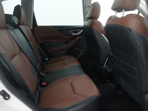 Used 2023 Subaru Forester Touring image 14