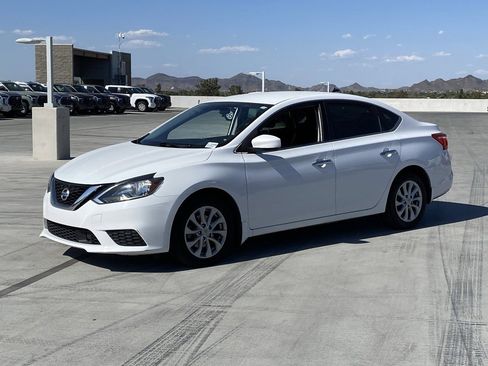 Used 2019 Nissan Sentra SV image 11