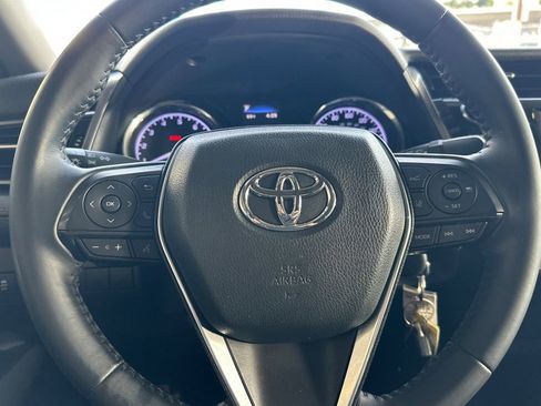 Used 2020 Toyota Camry SE image 24