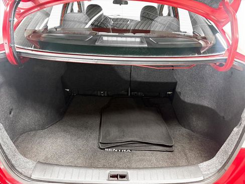 Used 2017 Nissan Sentra SV image 9