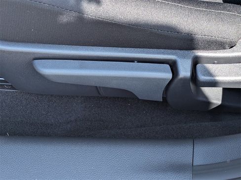 New 2025 Nissan Sentra S image 18