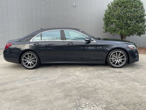 Used 2019 Mercedes-Benz S 560 4MATIC Sedan image 5