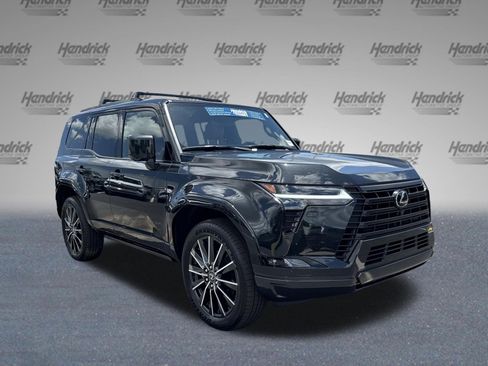 Used 2026 Lexus GX 550 w/ Accessory Package (2T) AWD/4WD image 2