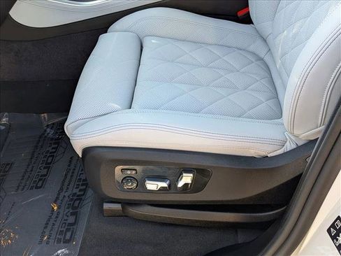 Used 2026 BMW X5 xDrive40i w/ Climate Comfort Package image 4