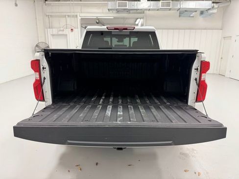 Certified 2023 Chevrolet Silverado 1500 High Country w/ Technology Package image 27