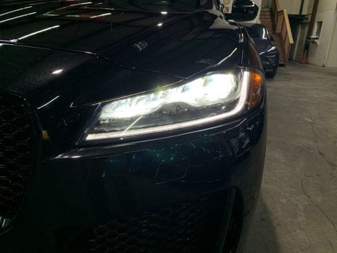 Used 2020 Jaguar F-PACE Checkered Flag image 16