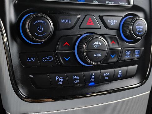 Used 2018 Jeep Grand Cherokee Trackhawk AWD/4WD image 41