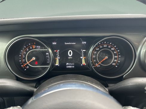 Certified 2021 Jeep Gladiator Overland AWD/4WD image 32