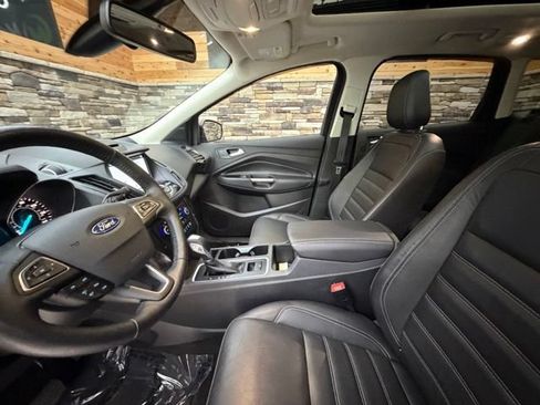 Used 2018 Ford Escape Titanium AWD/4WD image 13