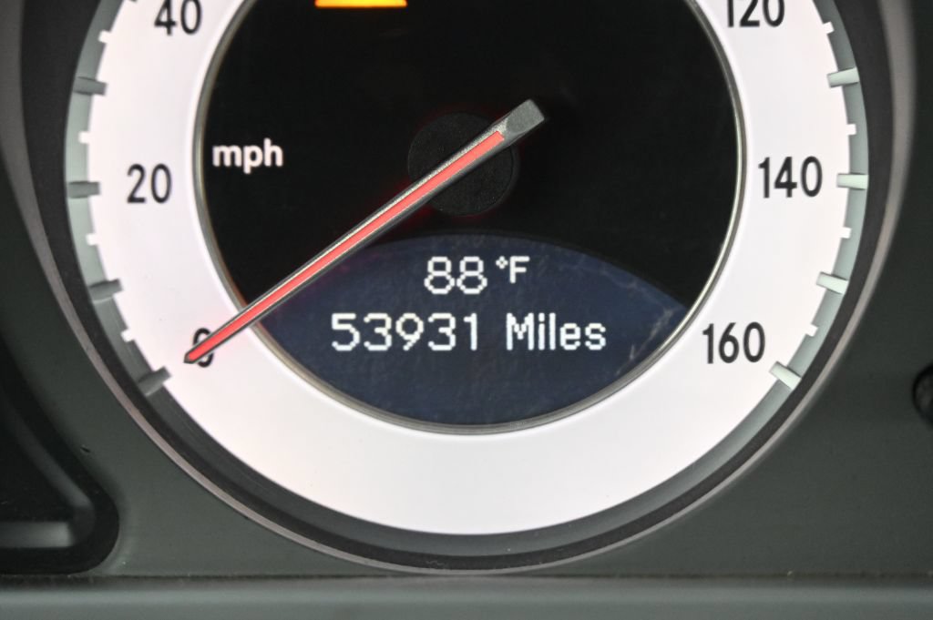 Used 2009 Mercedes-Benz SL 550 w/ Premium I Pkg image 24