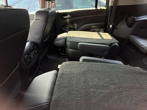 Used 2017 Chevrolet Suburban Premier AWD/4WD image 9