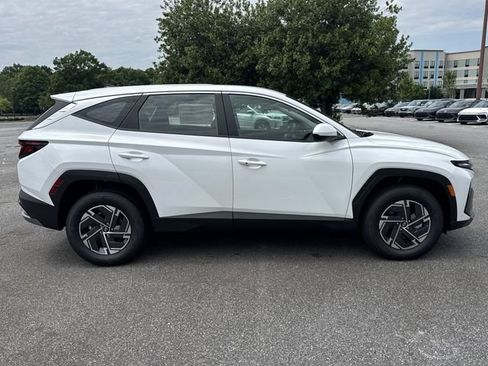 New 2026 Hyundai Tucson Blue SE AWD/4WD image 9