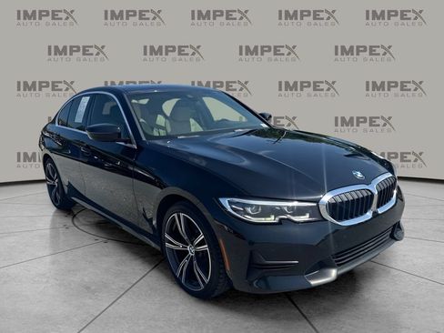Used 2022 BMW 330i xDrive Sedan w/ Driving Assistance Package AWD/4WD image 5