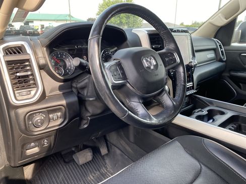 Used 2019 RAM 1500 Laramie AWD/4WD image 17