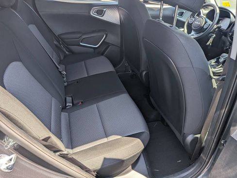 Used 2025 Kia Soul LX FWD image 29