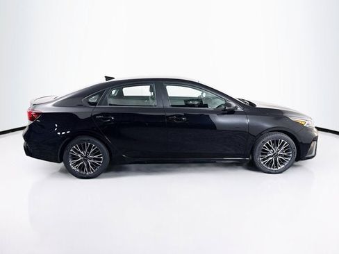 Certified 2023 Kia Forte GT-Line FWD image 4