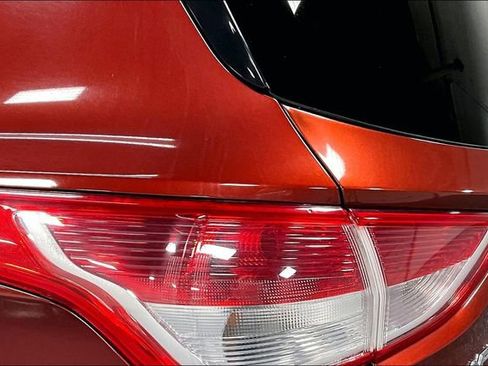 Used 2014 Ford Escape Titanium image 21