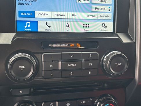 Used 2016 Ford F150 XLT w/ Equipment Group 302A Luxury image 26