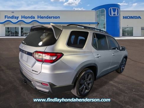 New 2026 Honda Pilot Sport image 5