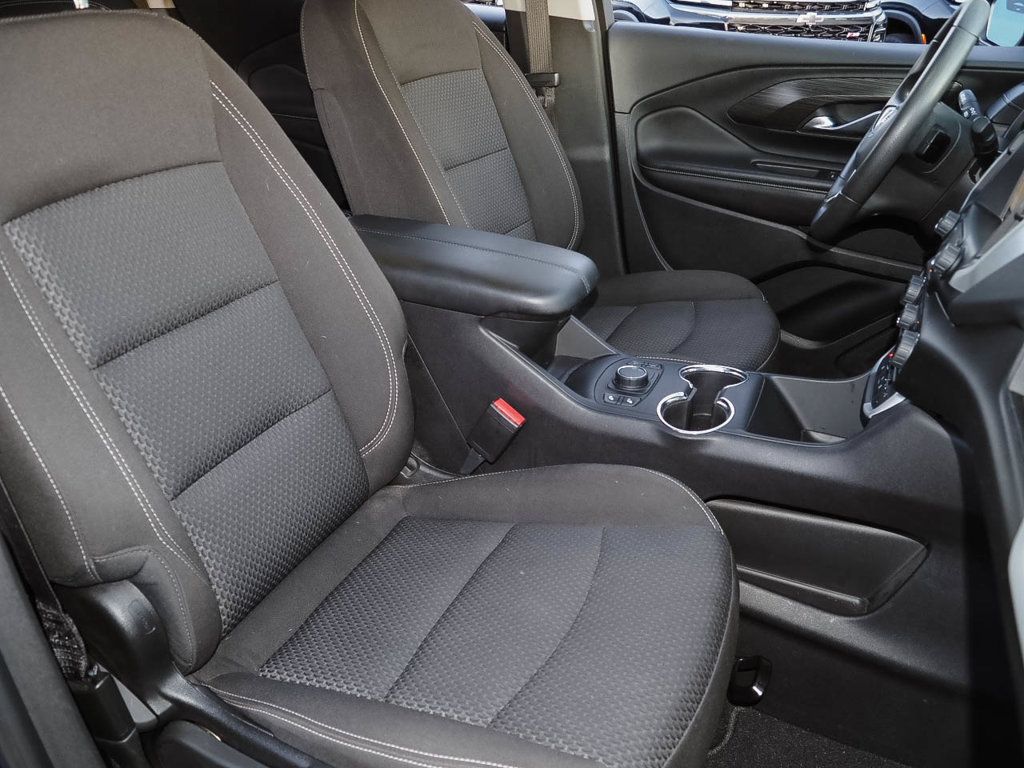 Used 2022 GMC Terrain SLE w/ Driver Convenience Package FWD image 7