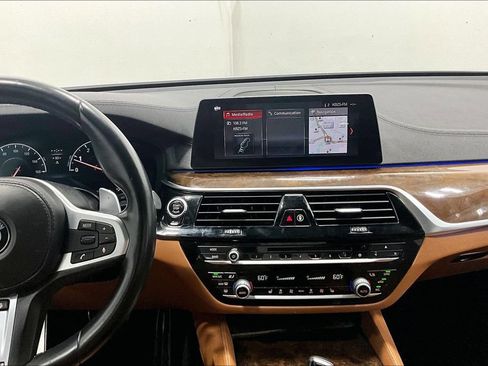 Used 2019 BMW 640i Gran Turismo xDrive w/ M Sport Package AWD/4WD image 6