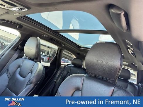 Used 2020 Volvo XC60 T5 Inscription AWD/4WD image 14