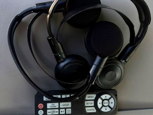 Used 2012 Honda Odyssey Touring image 34