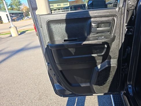 Certified 2019 RAM 1500 Express w/ Express Value Package image 15