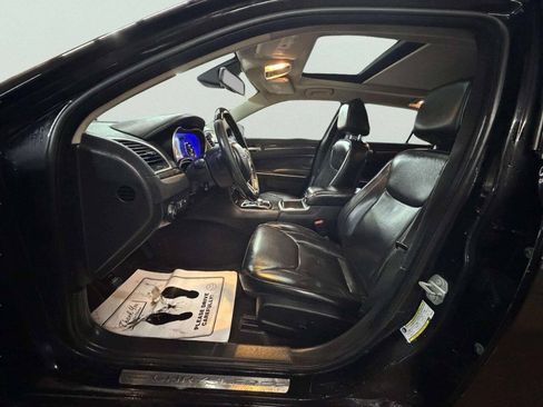 Used 2018 Chrysler 300 Limited w/ Safetytec Plus Group AWD/4WD image 15