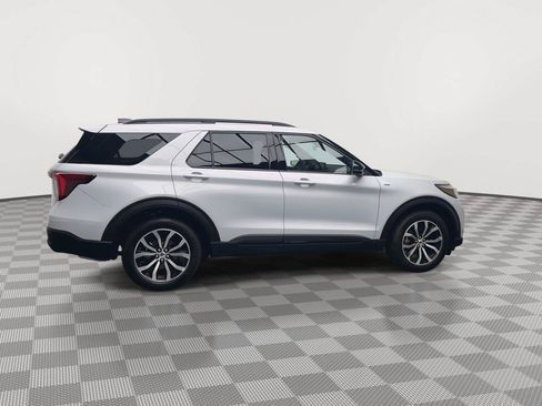 New 2026 Ford Explorer ST-Line AWD/4WD image 44
