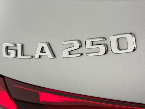Certified 2023 Mercedes-Benz GLA 250 image 9