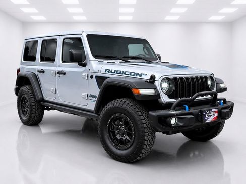Used 2023 Jeep Wrangler Unlimited Rubicon 4xe AWD/4WD image 7