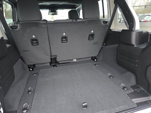 New 2026 Jeep Wrangler Sport S image 32