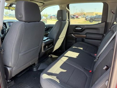 Used 2021 Chevrolet Silverado 1500 LT Trail Boss w/ Convenience Package II image 19