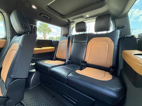Used 2024 Land Rover Defender 130 X-Dynamic SE AWD/4WD image 11