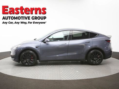 Used 2022 Tesla Model Y Long Range image 54