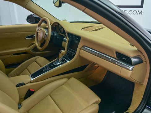 Used 2013 Porsche 911 Carrera S RWD image 37