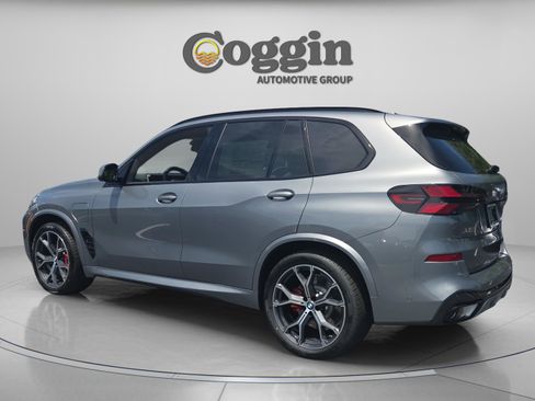 New 2026 BMW X5 xDrive50e w/ M Sport Package AWD/4WD image 3
